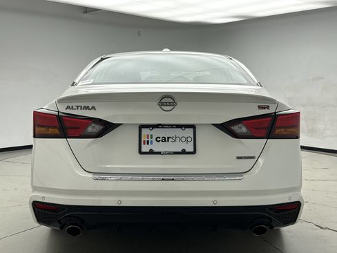 Used 2023 Nissan Altima 2.0 SR FWD image 4
