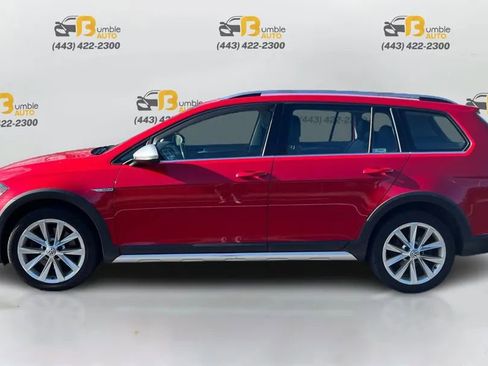 Used 2018 Volkswagen Golf Alltrack SE image 8