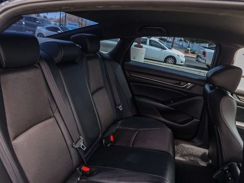 Used 2022 Honda Accord Sport image 17