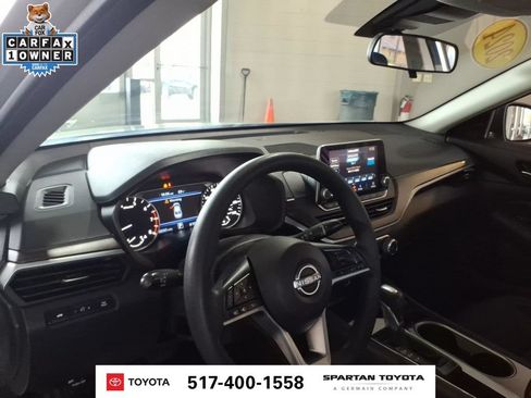 Used 2024 Nissan Altima 2.5 SV FWD image 13