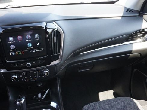 Used 2020 Chevrolet Traverse LT AWD/4WD image 34