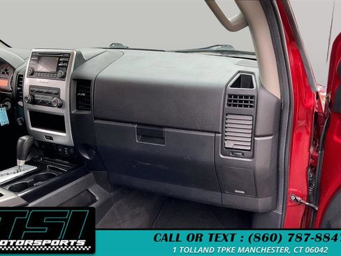 Used 2014 Nissan Titan SV w/ SV Value Truck Package AWD/4WD image 17