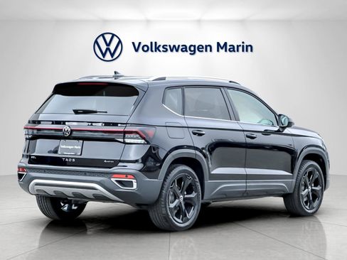New 2026 Volkswagen Taos SEL image 5