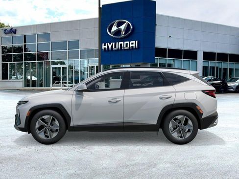 New 2026 Hyundai Tucson SEL FWD image 3