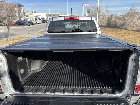 Used 2015 GMC Canyon 4x4 Extended Cab w/ Convenience Package image 25