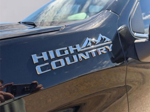 Used 2025 Chevrolet Silverado 1500 High Country w/ Technology Package image 11
