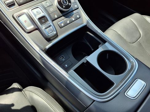 Used 2023 Hyundai Santa Fe Calligraphy image 16