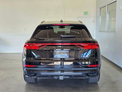Used 2021 Audi Q8 Prestige AWD/4WD image 5
