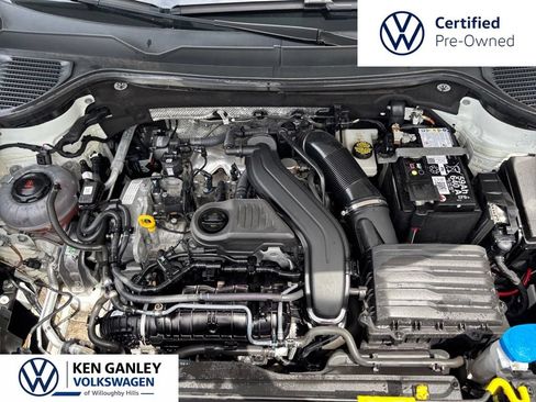 Used 2024 Volkswagen Taos SE AWD/4WD image 10