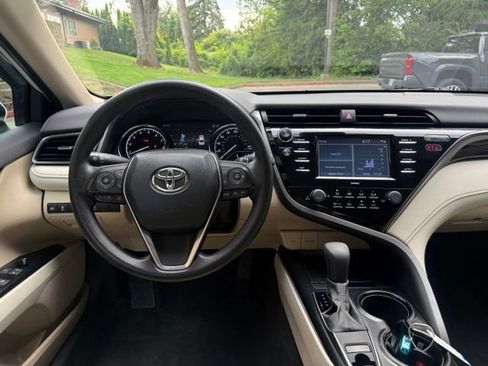 Used 2020 Toyota Camry LE w/ Convenience Package AWD/4WD image 14