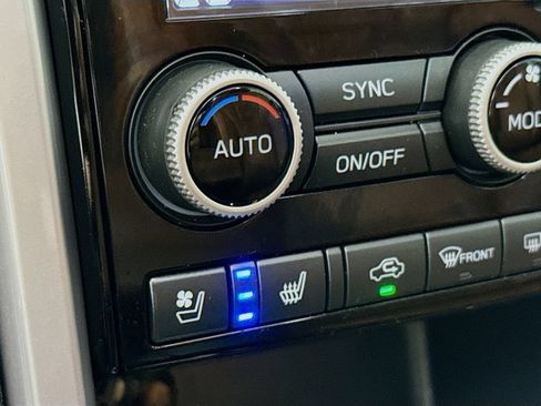 Used 2020 Subaru Ascent Touring w/ Popular Package #2A AWD/4WD image 24