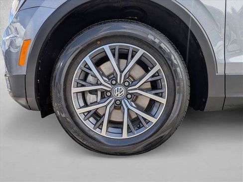 Used 2021 Volkswagen Tiguan S FWD image 24