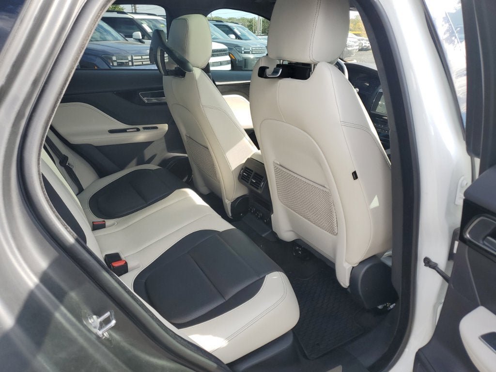 Used 2019 Jaguar F-PACE S AWD/4WD image 49