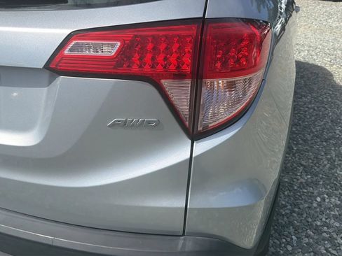 Used 2016 Honda HR-V LX image 14