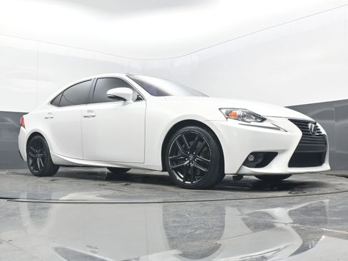 Used 2016 Lexus IS 200t image 26