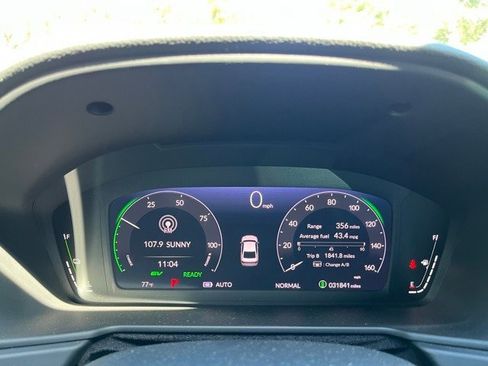 Used 2024 Honda Accord Sport image 9