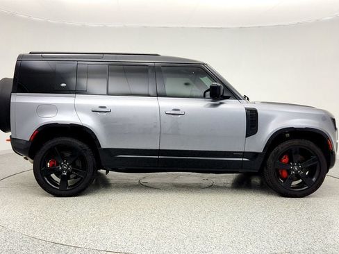 Used 2023 Land Rover Defender 110 X AWD/4WD image 4