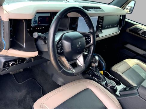 Used 2023 Ford Bronco Wildtrak AWD/4WD image 17