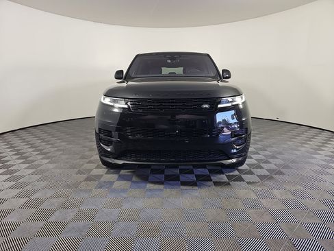 Used 2023 Land Rover Range Rover Sport SE Dynamic image 4