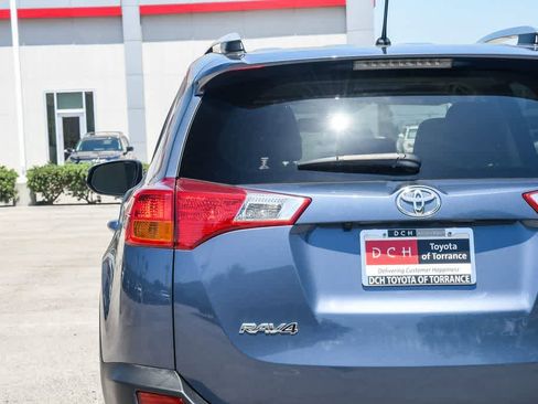 Used 2013 Toyota RAV4 XLE FWD image 6