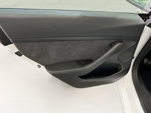 Used 2022 Tesla Model 3 Long Range image 28