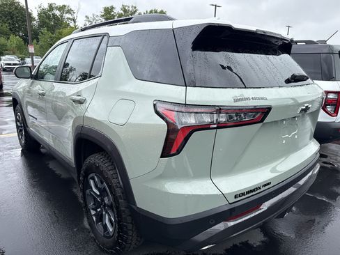 Used 2025 Chevrolet Equinox ACTIV AWD/4WD image 3