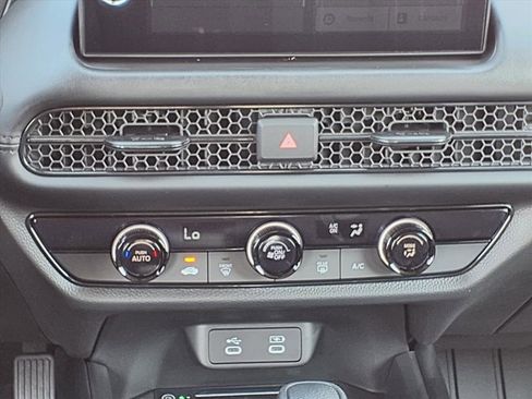 New 2026 Honda HR-V LX image 15