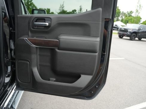 Used 2019 GMC Sierra 1500 SLT w/ SLT Premium Plus Package AWD/4WD image 24