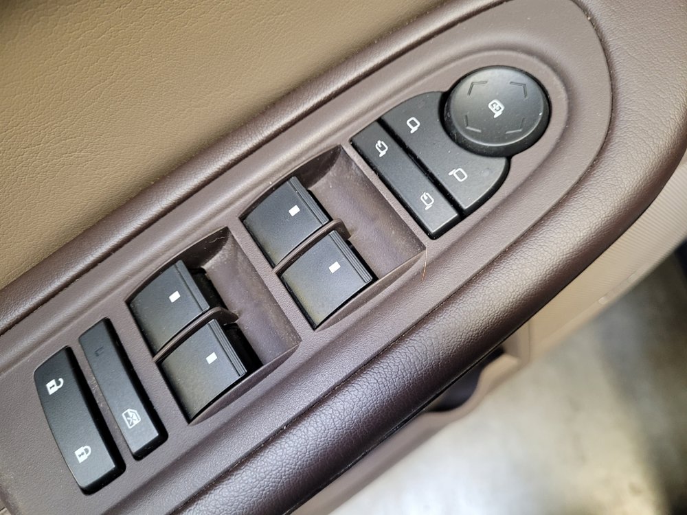 Used 2016 GMC Acadia Denali FWD image 27