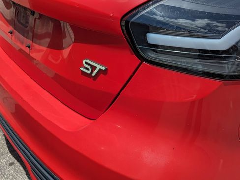 Used 2015 Ford Focus ST FWD image 12