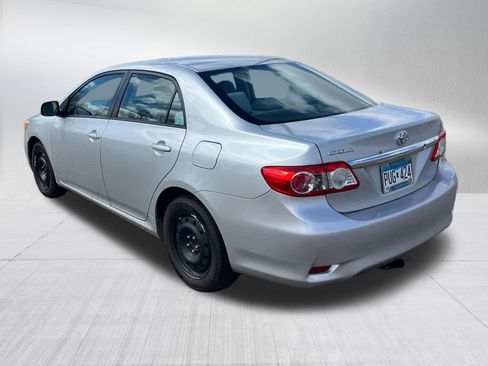 Used 2012 Toyota Corolla LE image 4