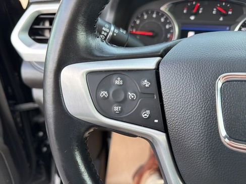 Certified 2021 GMC Acadia SLT w/ Preferred Package image 30