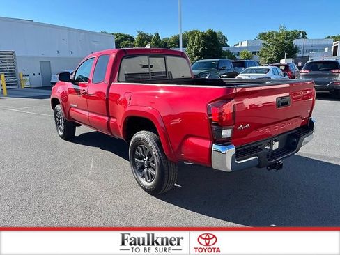 Certified 2023 Toyota Tacoma SR5 AWD/4WD image 14