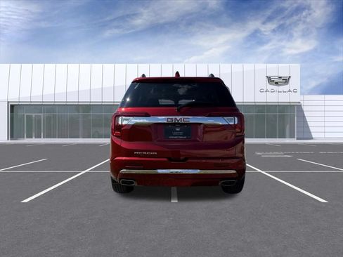 Used 2021 GMC Acadia Denali w/ Denali Technology Package FWD image 12