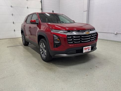 New 2026 Chevrolet Equinox LT w/ Convenience Package II image 2