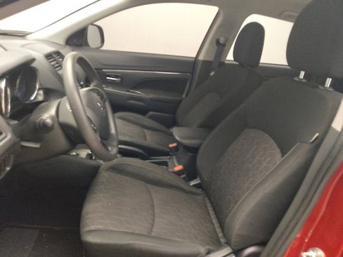 Used 2025 Mitsubishi Outlander Sport AWD image 17