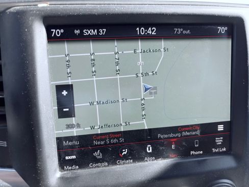 Used 2020 RAM 1500 Classic SLT w/ Luxury Group image 21