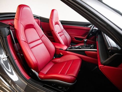 Certified 2021 Porsche 911 Carrera S RWD image 29