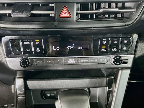 Used 2024 Kia Seltos S FWD image 23