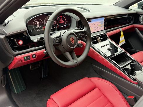 New 2026 Porsche Panamera 4 image 4