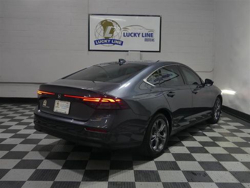 Used 2023 Honda Accord EX image 10
