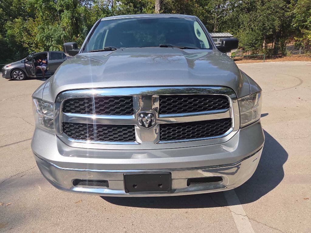 Used 2022 RAM 1500 Classic SLT w/ Electronics Group RWD image 9