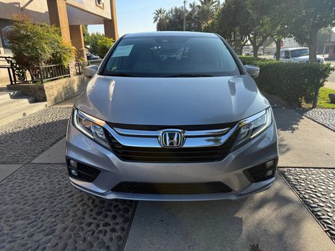 Used 2018 Honda Odyssey EX-L image 2