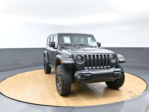 Used 2022 Jeep Wrangler Unlimited Rubicon 4xe AWD/4WD image 4