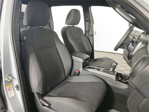 Used 2019 Toyota Tacoma TRD Off-Road image 21