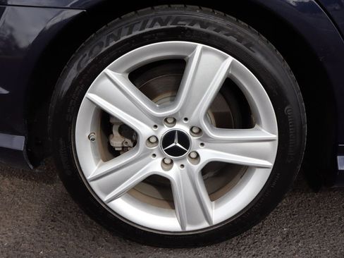 Used 2011 Mercedes-Benz C 300 4MATIC Sedan image 43