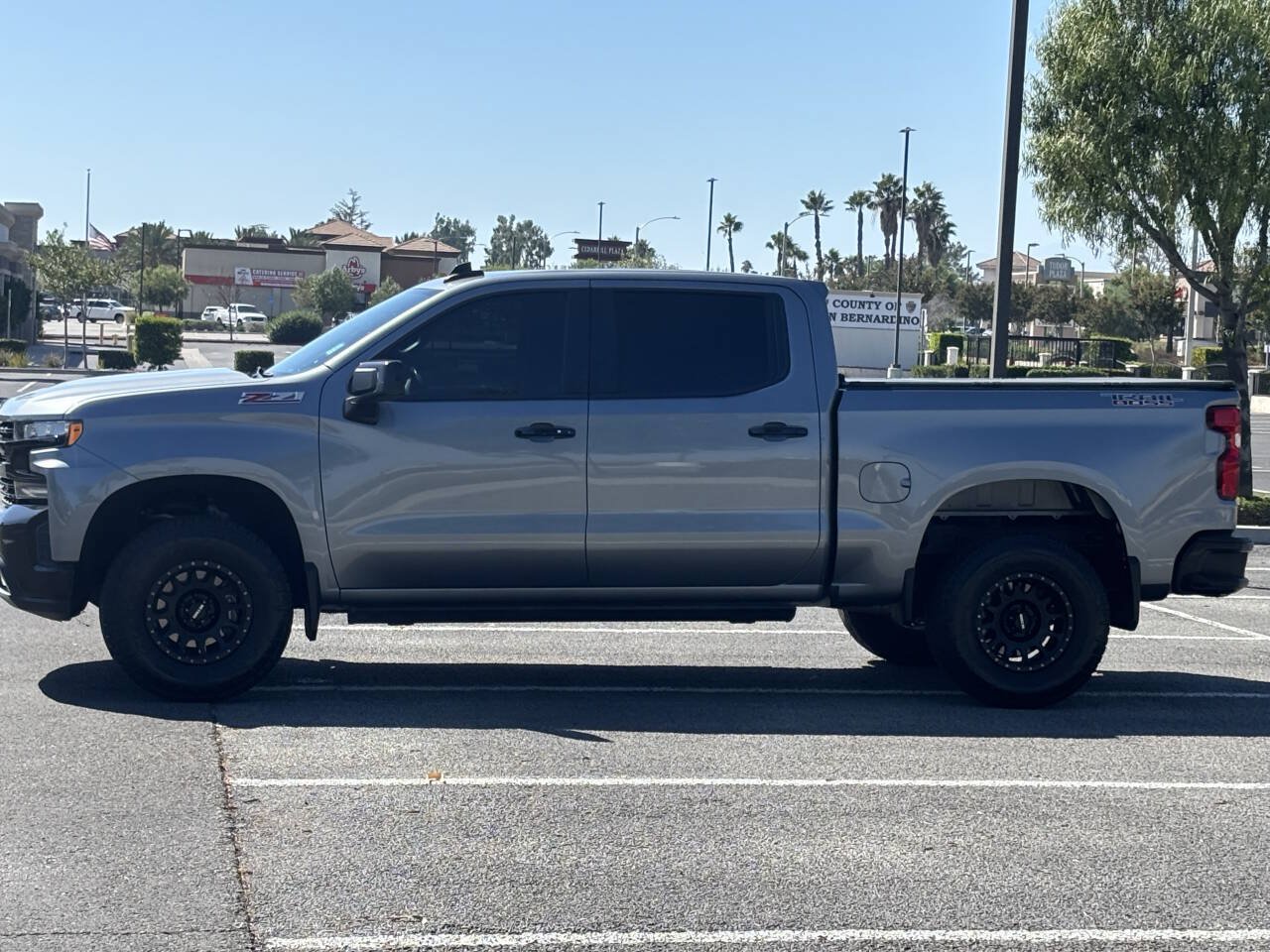 Used 2020 Chevrolet Silverado 1500 LT Trail Boss AWD/4WD image 4
