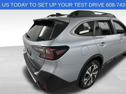 Used 2020 Subaru Outback Limited w/ Popular Package #2 image 3
