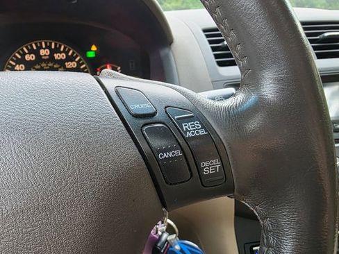Used 2004 Honda Accord EX image 28