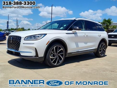 Used 2023 Lincoln Corsair Reserve w/ Equipment Group 201A AWD/4WD image 1